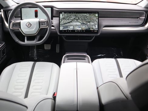 Used 2023 Rivian R1S Launch Edition image 9