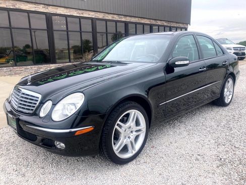 Used 2003 Mercedes-Benz E 320 Sedan image 2
