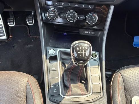 Used 2023 Volkswagen Jetta GLI Autobahn FWD image 15