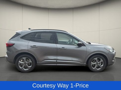 Used 2024 Ford Escape ST-Line FWD image 11