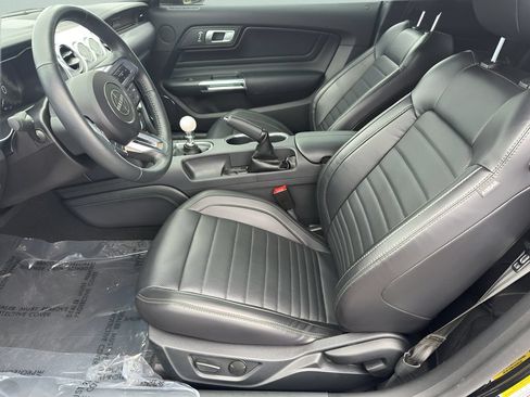 Used 2020 Ford Mustang Bullitt RWD image 7
