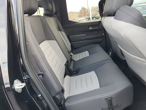 Used 2024 Toyota Tacoma TRD Off-Road image 27