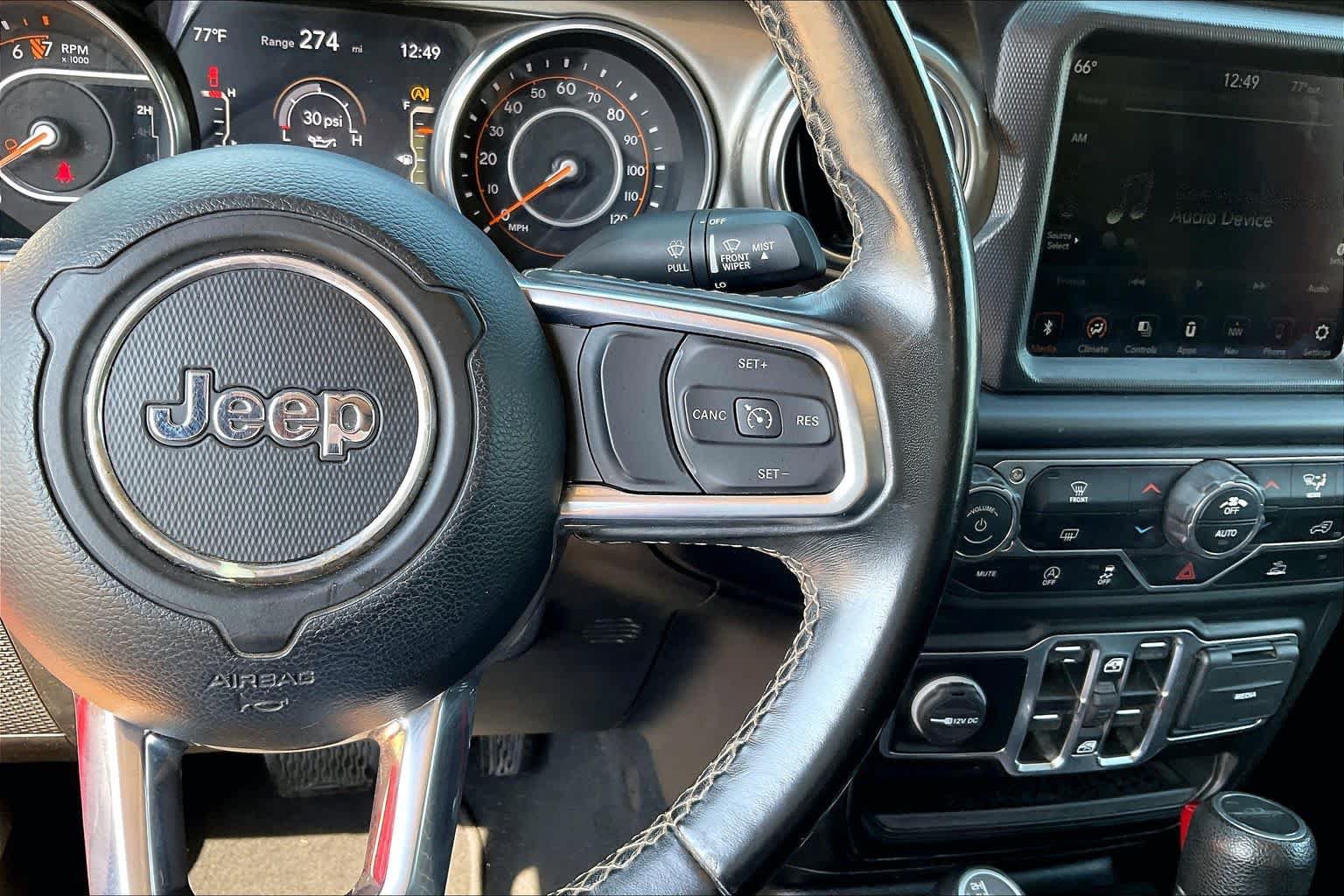Used 2020 Jeep Gladiator Overland AWD/4WD image 24