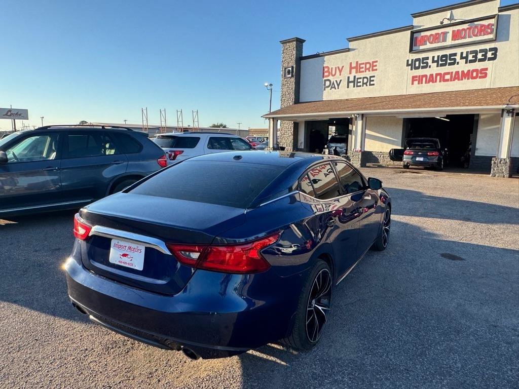 Used 2017 Nissan Maxima 3.5 SV w/ Interior Lighting Package FWD image 5