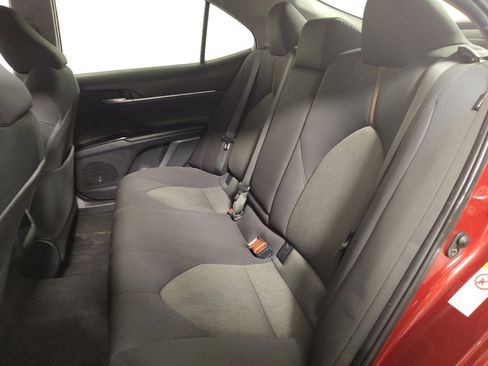Used 2019 Toyota Camry LE FWD image 18