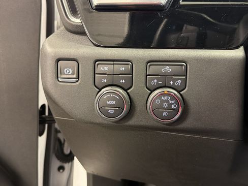 Used 2025 Chevrolet Silverado 1500 RST w/ Convenience Package II AWD/4WD image 28