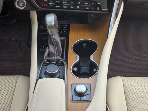 Used 2018 Lexus RX 350 Premium w/ Premium Package image 25