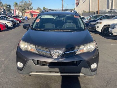 Used 2015 Toyota RAV4 XLE AWD/4WD image 8