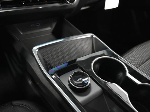 New 2026 Chevrolet Equinox LT FWD image 20