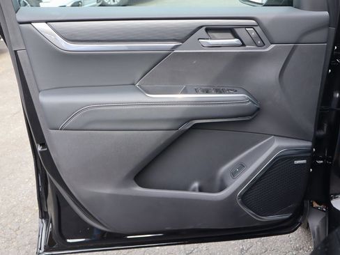 New 2025 GMC Acadia Elevation w/ Elevation Premium Package image 9