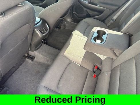 Used 2024 Chevrolet Malibu LT image 31