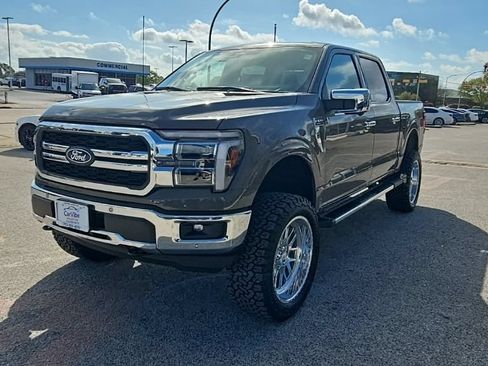 Used 2025 Ford F150 Lariat w/ Equipment Group 502A High AWD/4WD image 4