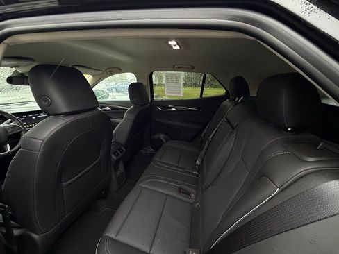 Used 2023 Buick Envision Essence image 23