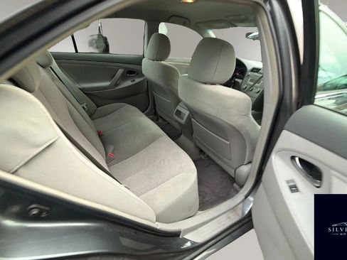 Used 2011 Toyota Camry LE w/ LE Extra-Value Pkg image 16