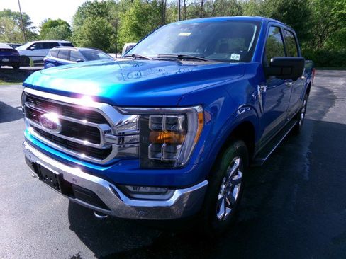 Used 2021 Ford F150 XLT w/ Equipment Group 302A High AWD/4WD image 4
