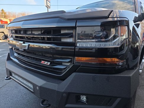Used 2016 Chevrolet Silverado 1500 LT w/ Midnight Edition image 12
