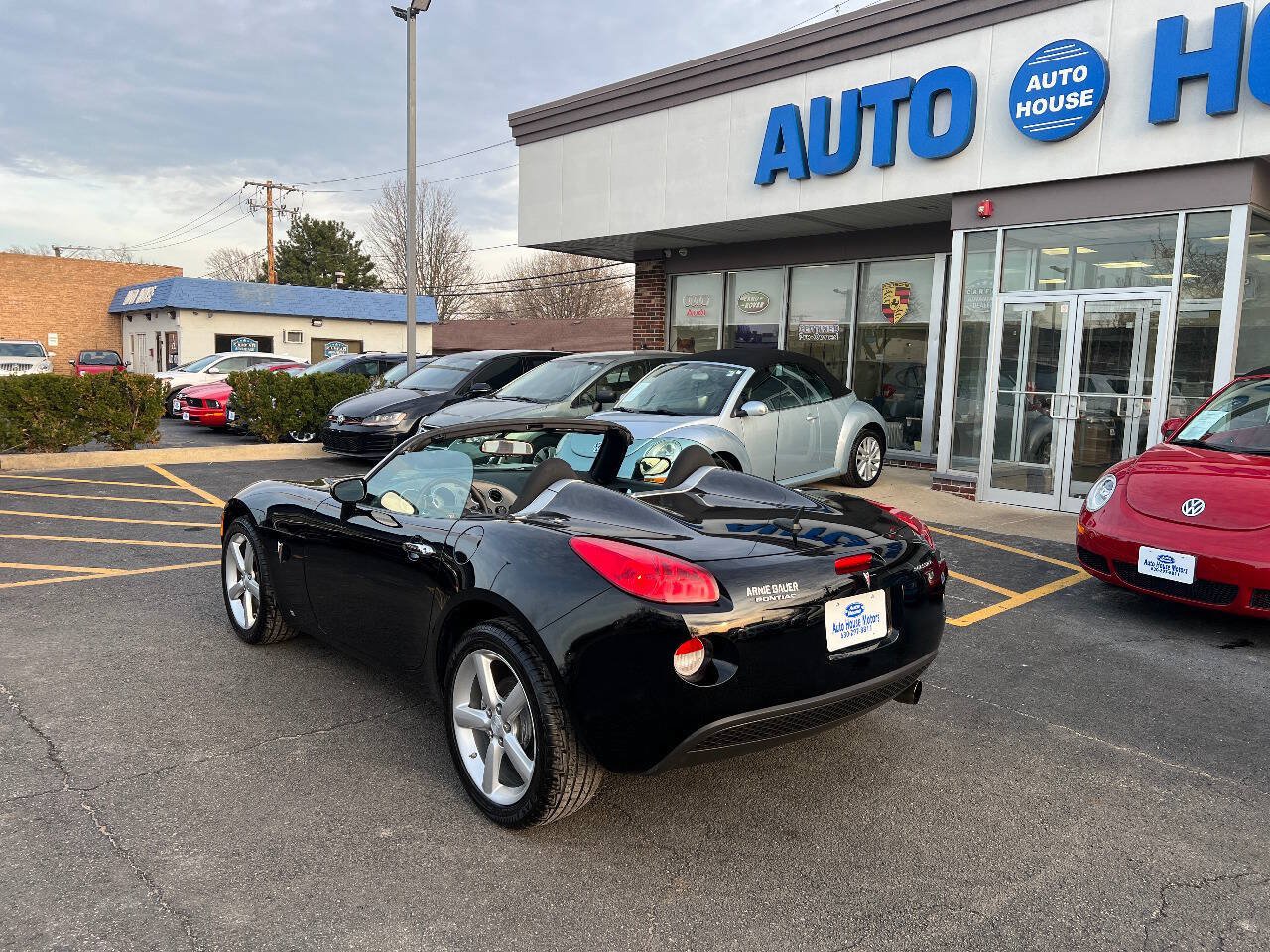 Used 2009 Pontiac Solstice Convertible w/ Preferred Package RWD image 13