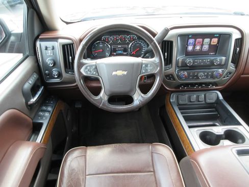 Used 2014 Chevrolet Silverado 1500 High Country w/ High Country Premium Package AWD/4WD image 7