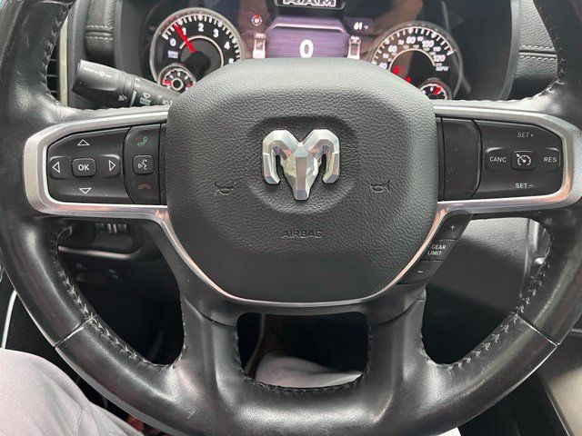 Used 2022 RAM 1500 Laramie AWD/4WD image 17