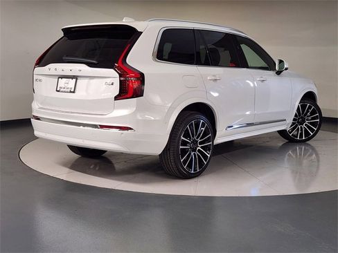 New 2026 Volvo XC90 B6 Plus w/ Protection Package Premier image 2