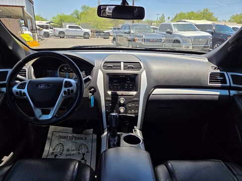 Used 2014 Ford Explorer XLT w/ Equipment Group 202A FWD image 24