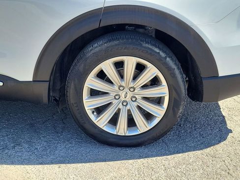 Used 2022 Ford Explorer Limited image 19