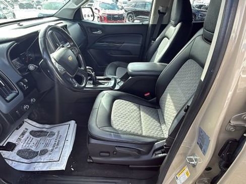 Used 2022 Chevrolet Colorado Z71 image 16