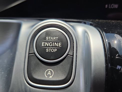 Used 2022 Mercedes-Benz GLB 250 image 34