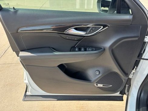 Certified 2023 Buick Envision Essence w/ Technology Package I AWD/4WD image 18