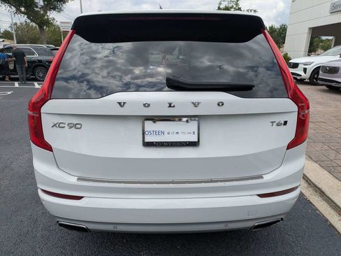 Used 2020 Volvo XC90 T6 Momentum AWD/4WD image 5