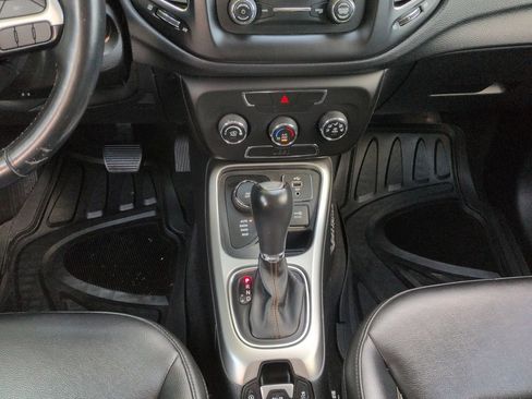 Used 2018 Jeep Compass Latitude AWD/4WD image 13
