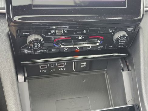 New 2025 Jeep Grand Cherokee Altitude w/ Trailer Tow Package image 24