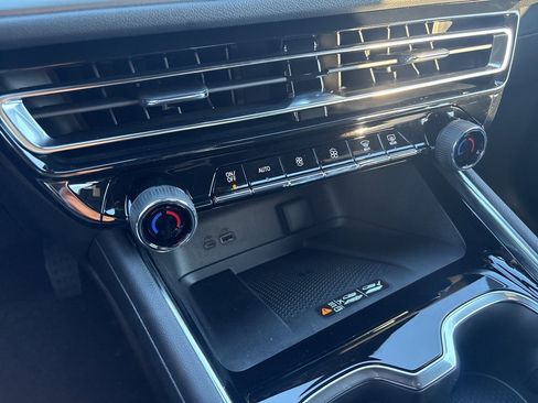 New 2026 Chevrolet Traverse LT w/ Driver Confidence Package image 17