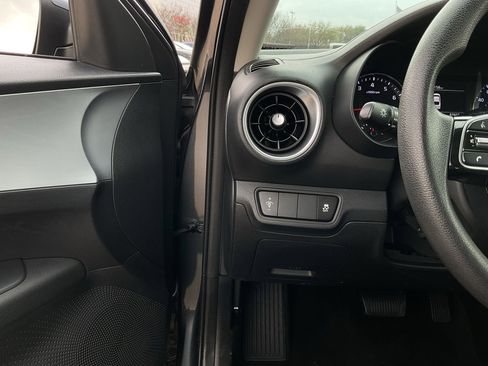 Used 2024 Kia Forte LXS image 23