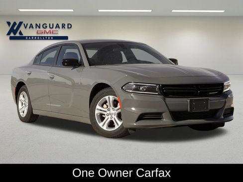 Used 2023 Dodge Charger SXT image 2
