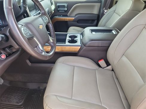 Used 2018 Chevrolet Silverado 1500 LTZ w/ LTZ Plus Package image 9