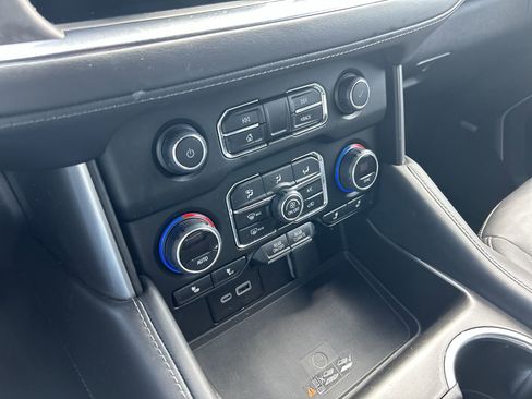 Used 2024 Chevrolet Tahoe LT w/ Luxury Package image 29