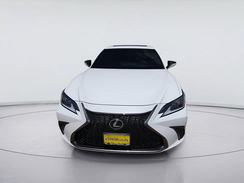 Used 2024 Lexus ES 350 F Sport w/ Accessory Package (Z2) FWD image 3