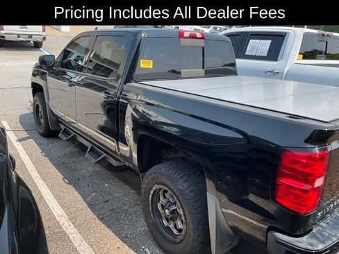 Used 2018 Chevrolet Silverado 1500 LT w/ All Star Edition AWD/4WD image 4