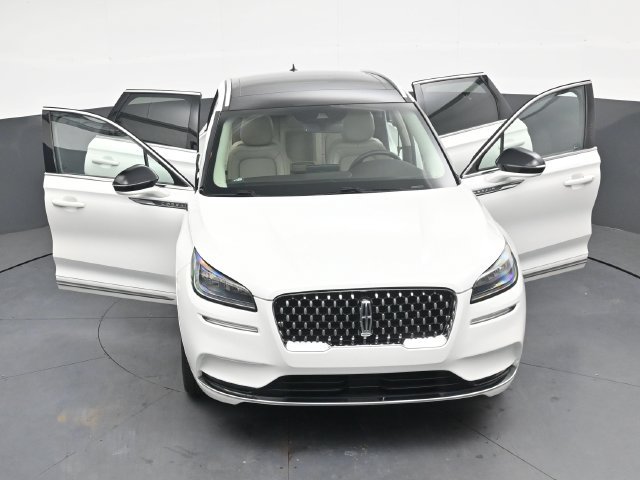 Used 2020 Lincoln Corsair Reserve w/ Appearance Package FWD image 43