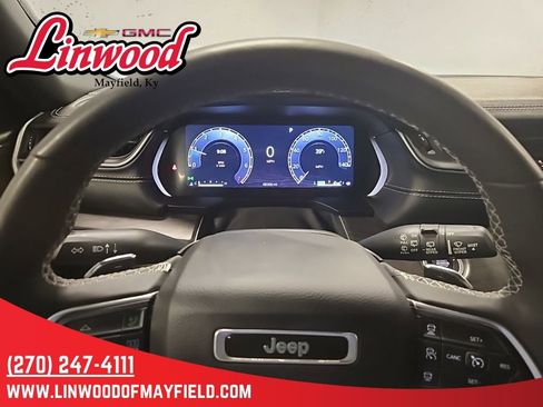 Used 2024 Jeep Grand Cherokee L Limited w/ Luxury Tech Group II AWD/4WD image 24