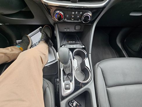 Used 2024 Buick Encore GX Sport Touring w/ Comfort Package FWD image 23