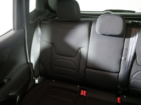 Used 2021 Jeep Renegade Latitude w/ Convenience Group image 12