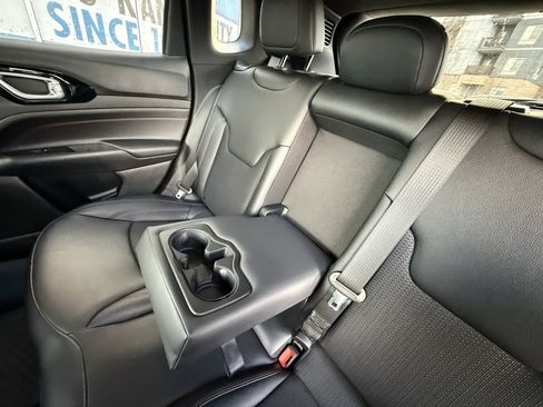 Used 2024 Jeep Compass Trailhawk image 29