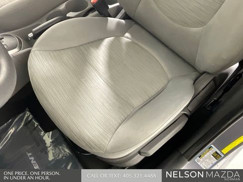 Used 2017 Hyundai Accent SE image 24