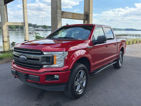 Used 2020 Ford F150 XLT w/ Equipment Group 302A Luxury AWD/4WD image 7