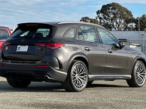 Used 2024 Mercedes-Benz GLC 43 AMG 4MATIC image 4