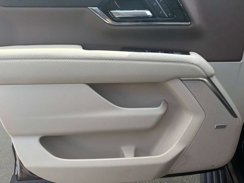 New 2026 GMC Yukon XL Denali w/ Sun & Power Step Package AWD/4WD image 14