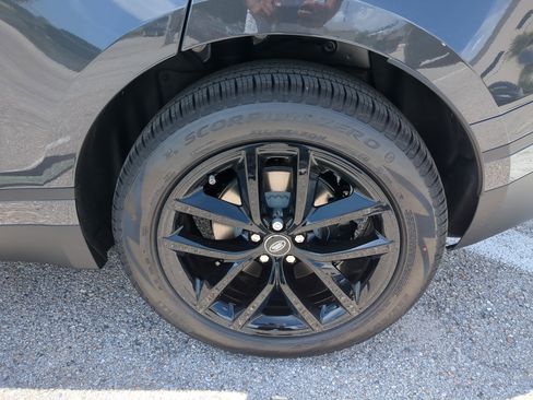 New 2026 Land Rover Range Rover Velar S image 31