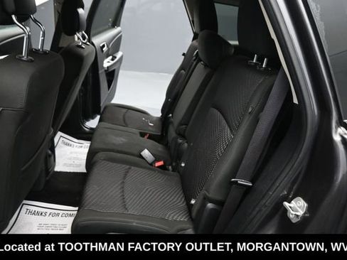 Used 2019 Dodge Journey SE FWD image 13
